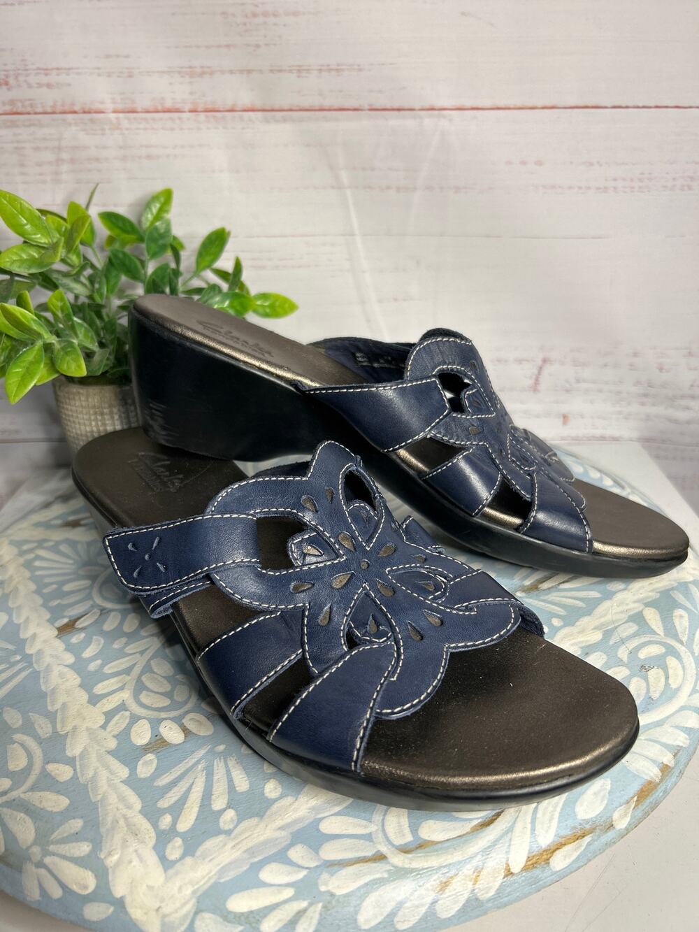 Clarks Bendables Ella Art Sandals Women's Size 9M